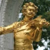 Strauss